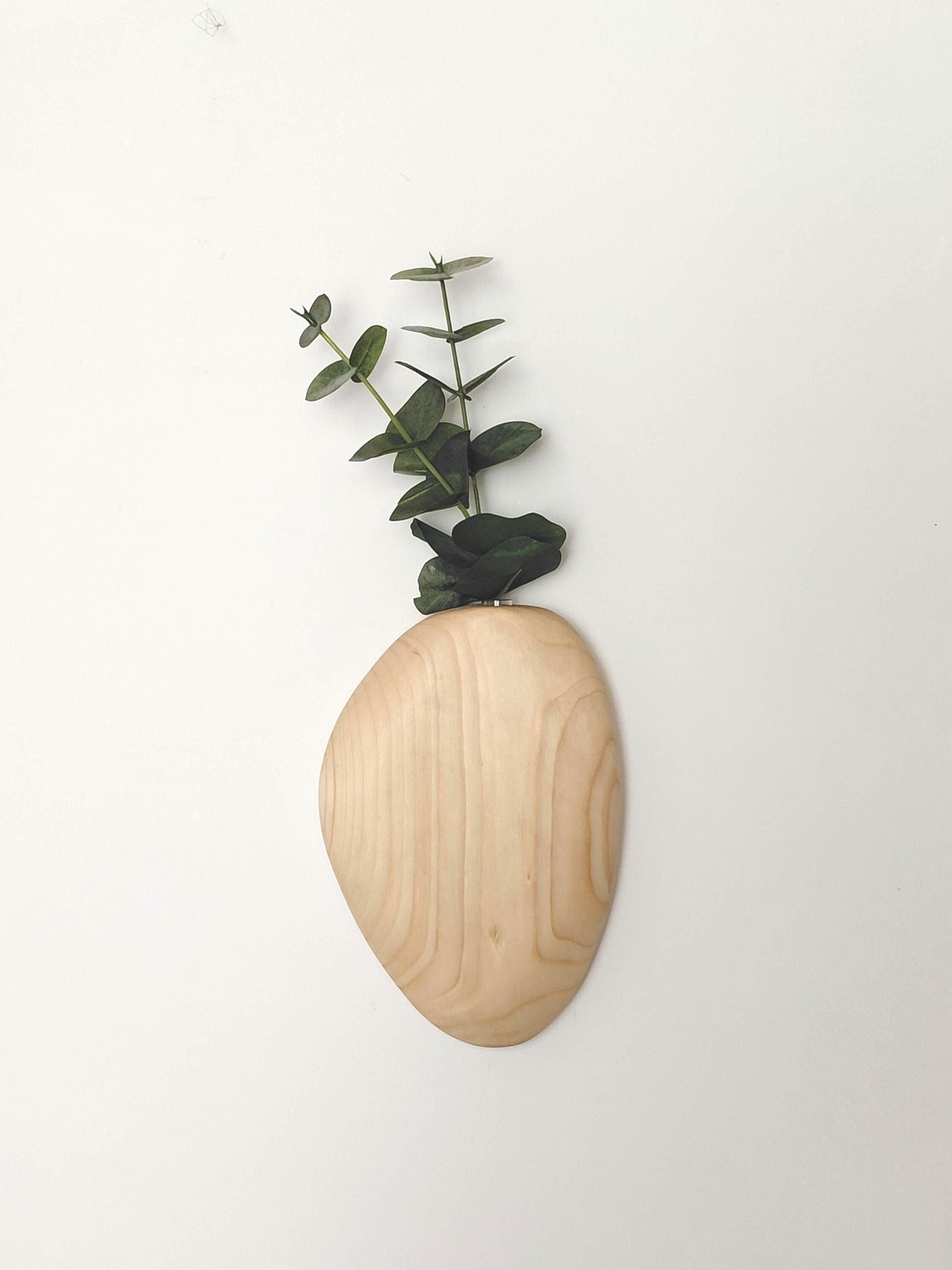 Modern Wall Vase – Pine Wood with Pebble Design