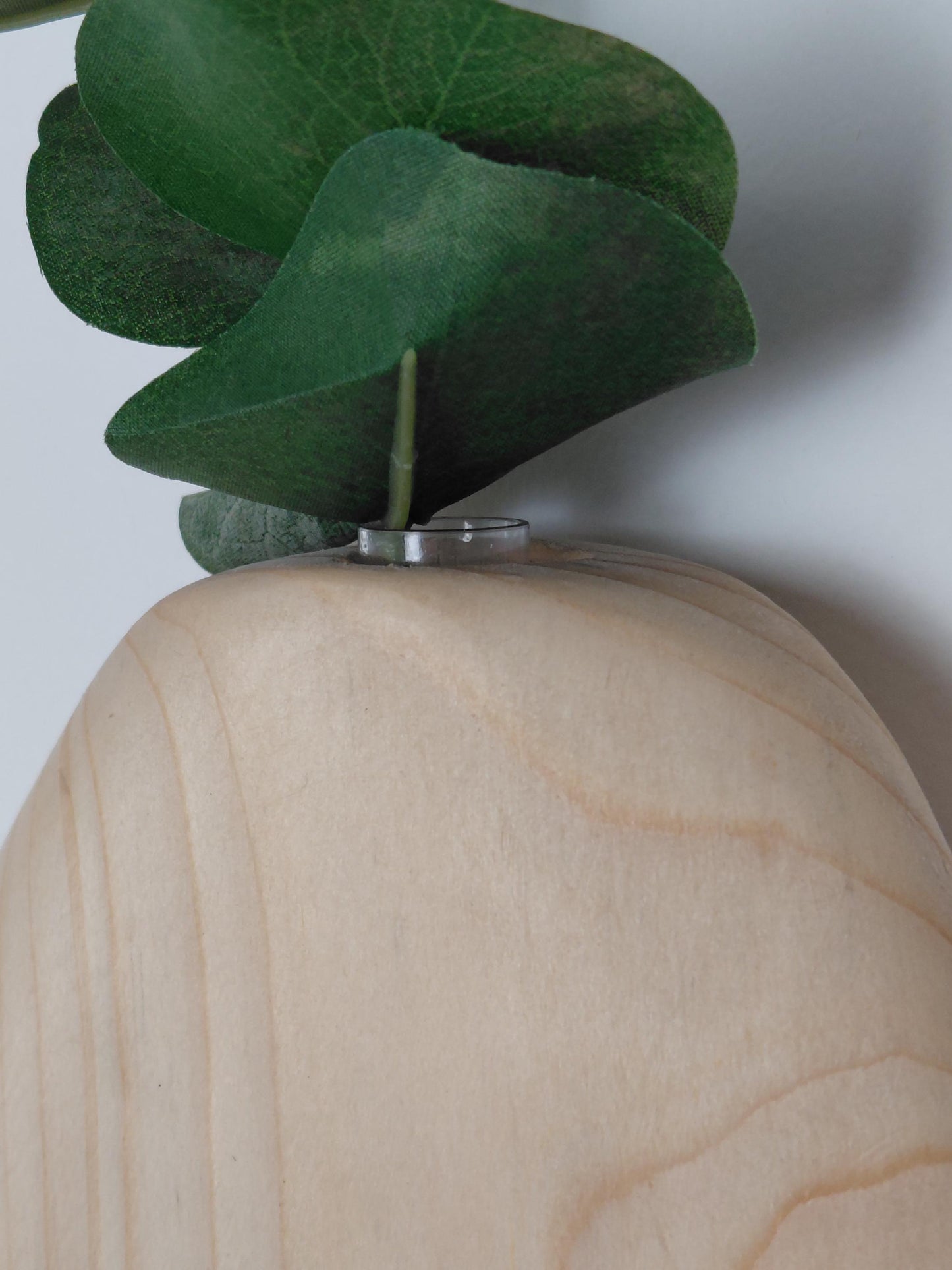 Modern Wall Vase – Pine Wood with Pebble Design